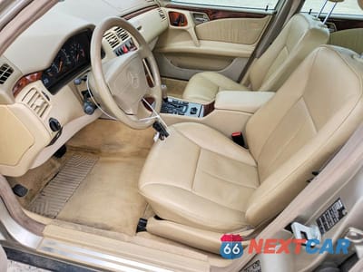 Zdjęcie 7 z 12 samochodu: 1998 MERCEDES-BENZ E 320 4MATIC VIN:WDBJF82F5WX007348 - miniatura