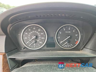 Zdjęcie 9 z 12 samochodu: 2008 BMW 528 XI VIN:WBANV13518CZ56616 - miniatura