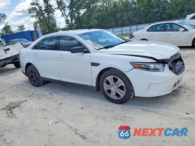 Czwarte zdjęcie samochodu z boku: 2019 FORD TAURUS POLICE INTERCEPTOR VIN:1FAHP2MK5KG102920 - miniatura