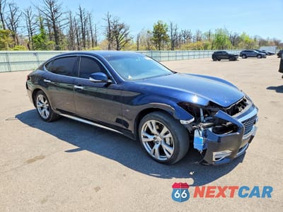 Czwarte zdjęcie samochodu z boku: 2016 INFINITI Q70L 3.7 VIN:JN1BY1PR0GM720643 - miniatura