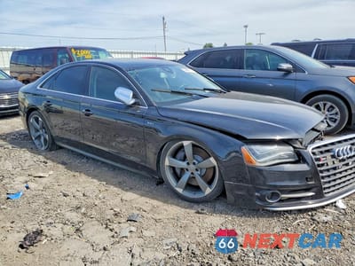 Czwarte zdjęcie samochodu z boku: 2014 AUDI S8 QUATTRO VIN:WAUD2AFD4EN002417 - miniatura