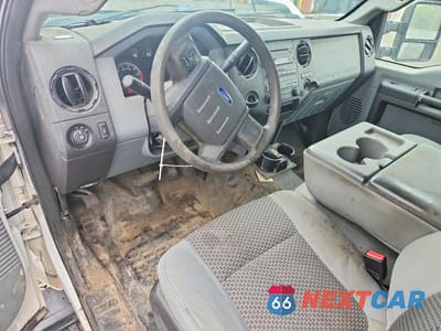 Zdjęcie 8 z 12 samochodu: 2014 FORD F250 SUPER DUTY VIN:1FTBF2A66EEA37232 - miniatura