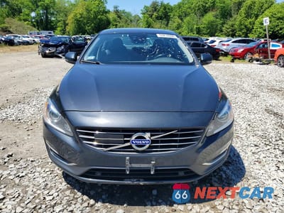 Piąte zdjęcie samochodu w środku: 2015 VOLVO S60 PLATINUM VIN:YV1612TM4F1348527 - miniatura