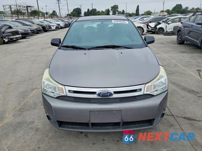 Piąte zdjęcie samochodu w środku: 2010 FORD FOCUS SE VIN:1FAHP3FNXAW121657 - miniatura