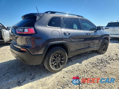 Trzecie zdjęcie samochodu z tyłu: 2023 JEEP CHEROKEE VIN:1C4PJMMB4PD110972 - miniatura
