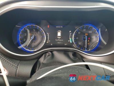 Zdjęcie 9 z 13 samochodu: 2019 CHRYSLER PACIFICA LIMITED VIN:2C4RC1GG3KR576262 - miniatura