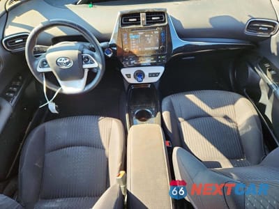 Zdjęcie 8 z 13 samochodu: 2018 TOYOTA PRIUS PRIME PLUS VIN:JTDKARFP0J3084173 - miniatura