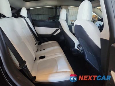 Zdjęcie 10 z 13 samochodu: 2022 TESLA MODEL Y VIN:7SAYGAEE4NF428318 - miniatura
