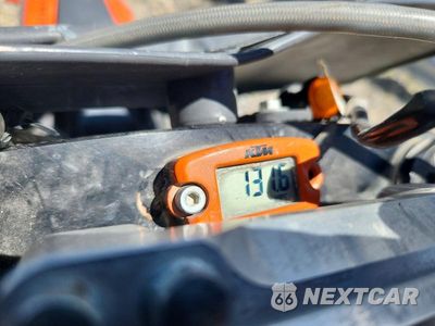 Zdjęcie 7 z 8 samochodu: 2019 KTM 250 SX-F VIN:VBKSXK437KM104323 - miniatura