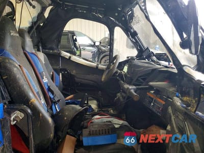 Piąte zdjęcie samochodu w środku: 2021 KAWASAKI TERYX UTILITY VEHICLE VIN:JKARFCA15MB509987 - miniatura