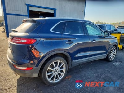 Trzecie zdjęcie samochodu z tyłu: 2019 LINCOLN MKC RESERVE VIN:5LMCJ3C97KUL44788 - miniatura