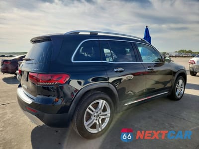 Trzecie zdjęcie samochodu z tyłu: 2020 MERCEDES-BENZ GLB 250 4MATIC VIN:WDC4M4HB4LW010528 - miniatura