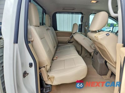 Zdjęcie 10 z 12 samochodu: 2012 NISSAN TITAN SV VIN:1N6BA0ECXCN330984 - miniatura