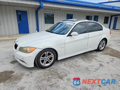 2008 BMW 328 I WBAVA37568NL46233 - główne zdjęcie licytacji z USA - miniatura