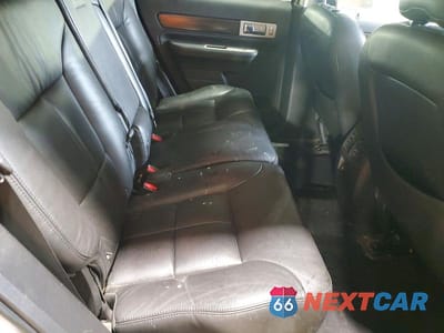 Zdjęcie 11 z 13 samochodu: 2007 LINCOLN MKX VIN:2LMDU88CX7BJ32646 - miniatura