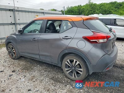 Drugie zdjęcie samochodu z przodu: 2019 NISSAN KICKS SV VIN:3N1CP5CU1KL566780 - miniatura