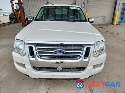 Piąte zdjęcie samochodu w środku: 2009 FORD EXPLORER SPORT TRAC LIMITED VIN:1FMEU53819UA12734 - miniatura