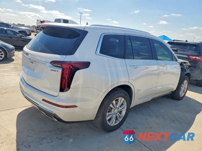Trzecie zdjęcie samochodu z tyłu: 2025 CADILLAC XT6 LUXURY VIN:1GYKPAR46SZ145746 - miniatura
