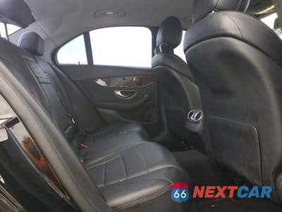 Zdjęcie 10 z 12 samochodu: 2015 MERCEDES-BENZ C 300 VIN:55SWF4JB0FU043083 - miniatura