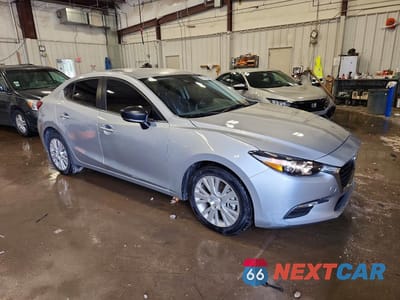 Czwarte zdjęcie samochodu z boku: 2018 MAZDA 3 TOURING VIN:3MZBN1V3XJM200849 - miniatura