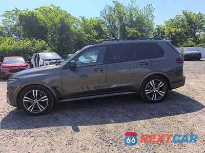 Zdjęcie 14 z 15 samochodu: 2023 BMW X7 M60I VIN:5UX33EM04P9R91655 - miniatura