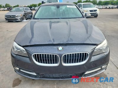 Piąte zdjęcie samochodu w środku: 2016 BMW 528 I VIN:WBA5A5C55GD526437 - miniatura