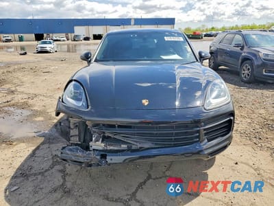 Piąte zdjęcie samochodu w środku: 2019 PORSCHE CAYENNE VIN:WP1AA2AY0KDA03606 - miniatura