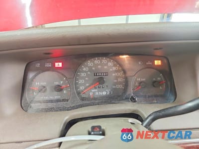 Zdjęcie 9 z 12 samochodu: 2000 MERCURY GRAND MARQUIS GS VIN:2MEFM74W5YX662299 - miniatura