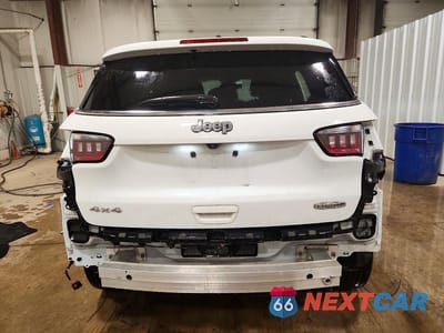Zdjęcie 6 z 14 samochodu: 2023 JEEP COMPASS LATITUDE VIN:3C4NJDBNXPT561435 - miniatura