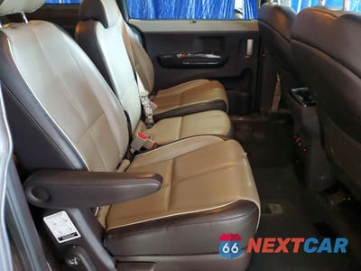 Zdjęcie 11 z 13 samochodu: 2016 KIA SEDONA SXL VIN:KNDME5C19G6128717 - miniatura