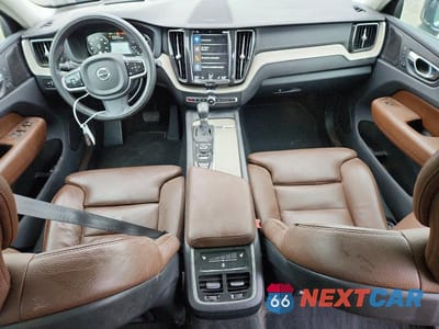 Zdjęcie 8 z 13 samochodu: 2019 VOLVO XC60 T5 INSCRIPTION VIN:LYV102RL1KB285116 - miniatura
