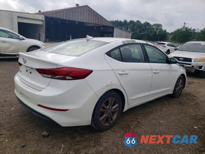 Trzecie zdjęcie samochodu z tyłu: 2018 HYUNDAI ELANTRA SEL VIN:5NPD84LF0JH230613 - miniatura