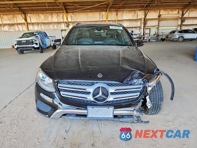 Piąte zdjęcie samochodu w środku: 2018 MERCEDES-BENZ GLC 300 VIN:WDC0G4JB0JV038183 - miniatura