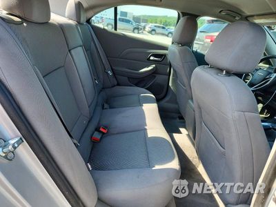Zdjęcie 10 z 12 samochodu: 2015 CHEVROLET MALIBU LS VIN:1G11A5SL7FF288619 - miniatura