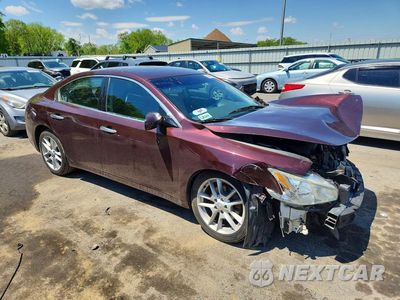 Czwarte zdjęcie samochodu z boku: 2014 NISSAN MAXIMA 3.5 S VIN:1N4AA5AP7EC466093 - miniatura