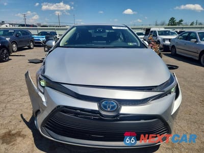 Piąte zdjęcie samochodu w środku: 2025 TOYOTA COROLLA HYBRID LE VIN:JTDBCMFE8S3099162 - miniatura