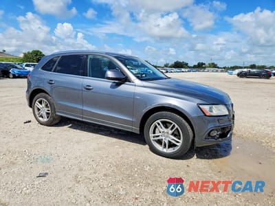 Czwarte zdjęcie samochodu z boku: 2017 AUDI Q5 PREMIUM PLUS S-LINE VIN:WA1D7AFP9HA012266 - miniatura