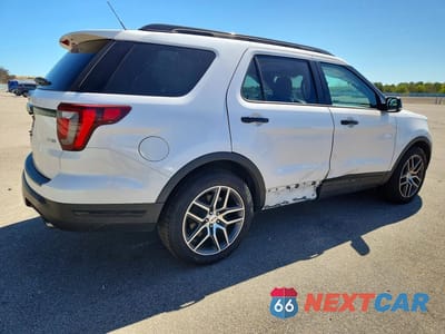 Trzecie zdjęcie samochodu z tyłu: 2018 FORD EXPLORER SPORT VIN:1FM5K8GT6JGB37401 - miniatura