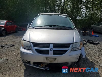 Piąte zdjęcie samochodu w środku: 2007 DODGE GRAND CARAVAN SXT VIN:2D8GP44LX7R235108 - miniatura