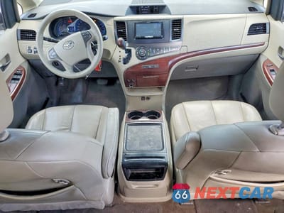 Zdjęcie 8 z 13 samochodu: 2012 TOYOTA SIENNA XLE 8-PASSENGER VIN:5TDYK3DC6CS229285 - miniatura