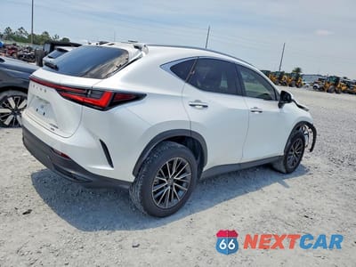 Trzecie zdjęcie samochodu z tyłu: 2024 LEXUS NX 350H BASE VIN:JTJAKCEZ5R5022497 - miniatura