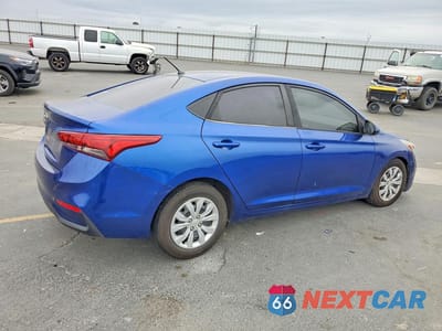 Trzecie zdjęcie samochodu z tyłu: 2019 HYUNDAI ACCENT SE VIN:3KPC24A38KE079788 - miniatura