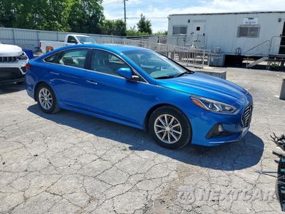 Czwarte zdjęcie samochodu z boku: 2018 HYUNDAI SONATA SE VIN:5NPE24AF5JH685885 - miniatura