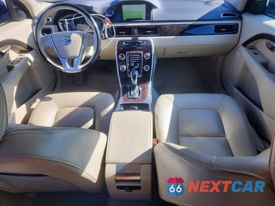 Zdjęcie 8 z 12 samochodu: 2016 VOLVO XC70 T5 PLATINUM VIN:YV4612NM1G1243039 - miniatura