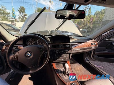 Zdjęcie 9 z 10 samochodu: 2011 BMW 335 XI VIN:WBAPL5C57BA742397 - miniatura