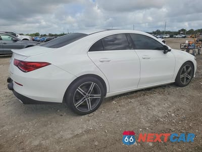 Trzecie zdjęcie samochodu z tyłu: 2020 MERCEDES-BENZ CLA 250 VIN:WDD5J4GB6LN064090 - miniatura