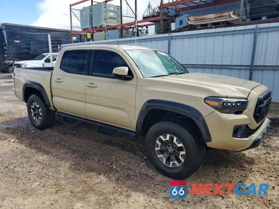 Czwarte zdjęcie samochodu z boku: 2018 TOYOTA TACOMA TRD OFF-ROAD VIN:3TMCZ5AN8JM146168 - miniatura