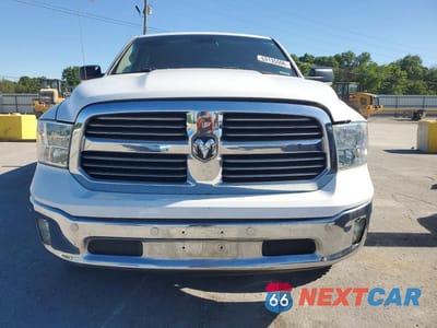Piąte zdjęcie samochodu w środku: 2018 RAM 1500 SLT VIN:1C6RR7TM8JS273205 - miniatura