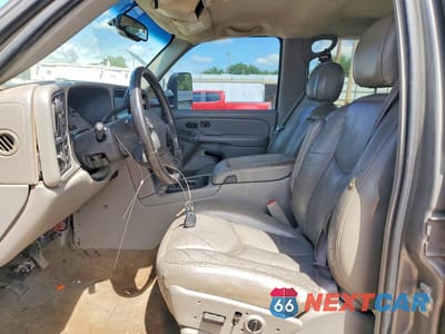 Zdjęcie 7 z 12 samochodu: 2007 GMC NEW SIERRA K3500 VIN:1GTHK33D47F169619 - miniatura