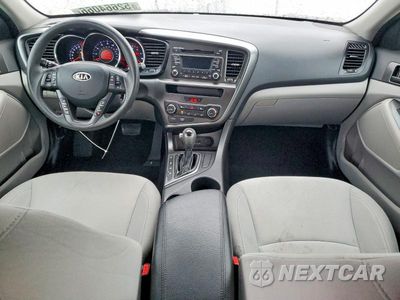 Zdjęcie 8 z 13 samochodu: 2012 KIA OPTIMA LX VIN:KNAGM4A75C5286440 - miniatura